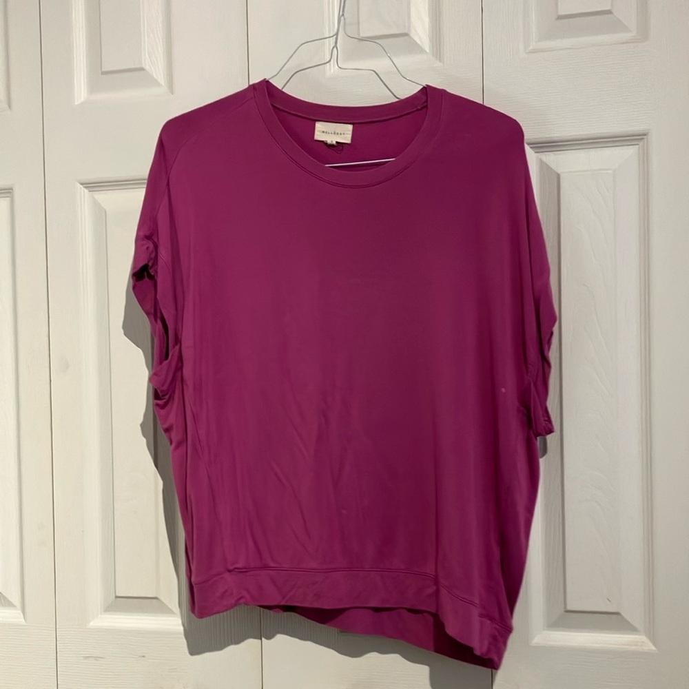 Women's Magenta Top